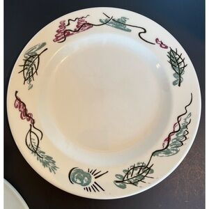 Homer Laughlin Restaurant Ware Dinner Plates - Black Leave Lines